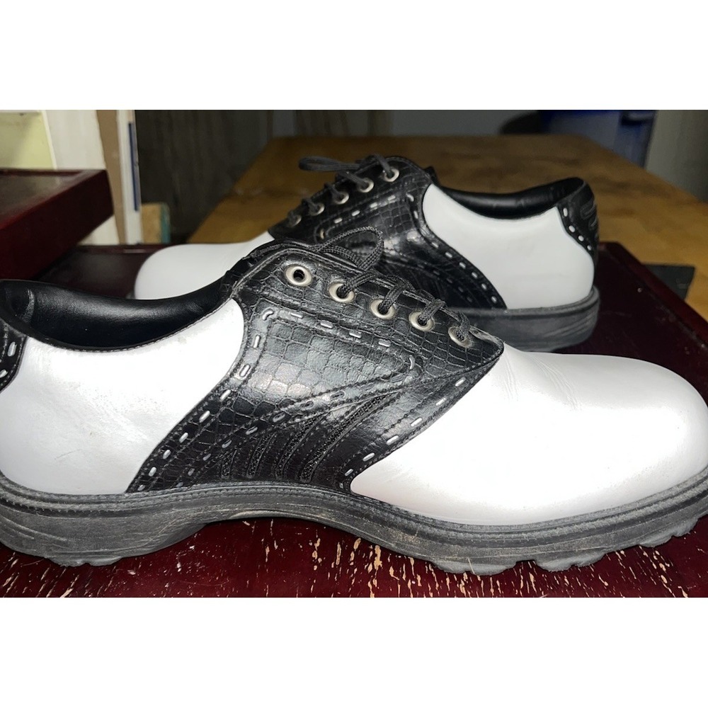 Hi-Tec V-Lite Typhoon II Golf Shoes Men's Size 11 Black White CDT - NO SPIKES - Picture 8 of 9